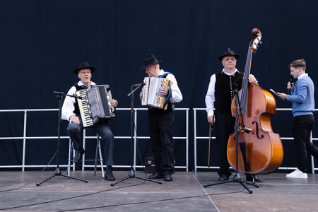 Spoznajmo se - praznujmo skupaj_GubancFoto (72)